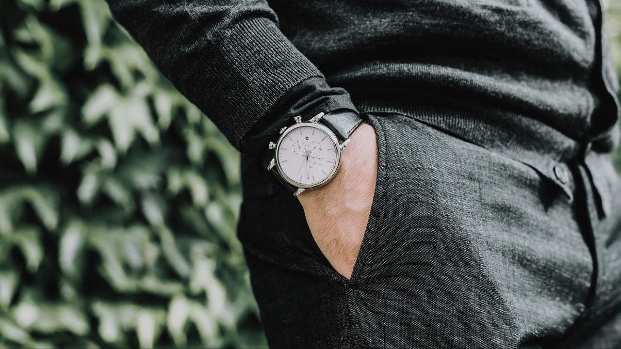 Top 10 Men's Black Watches for a Sleek and Sophisticated Look
