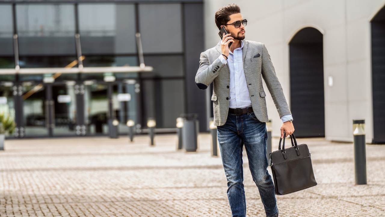Men's Business Casual: A Smart Guide for a dapper Fit